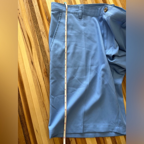 Men’s Izod golf shorts, size 40 - Picture 4 of 7